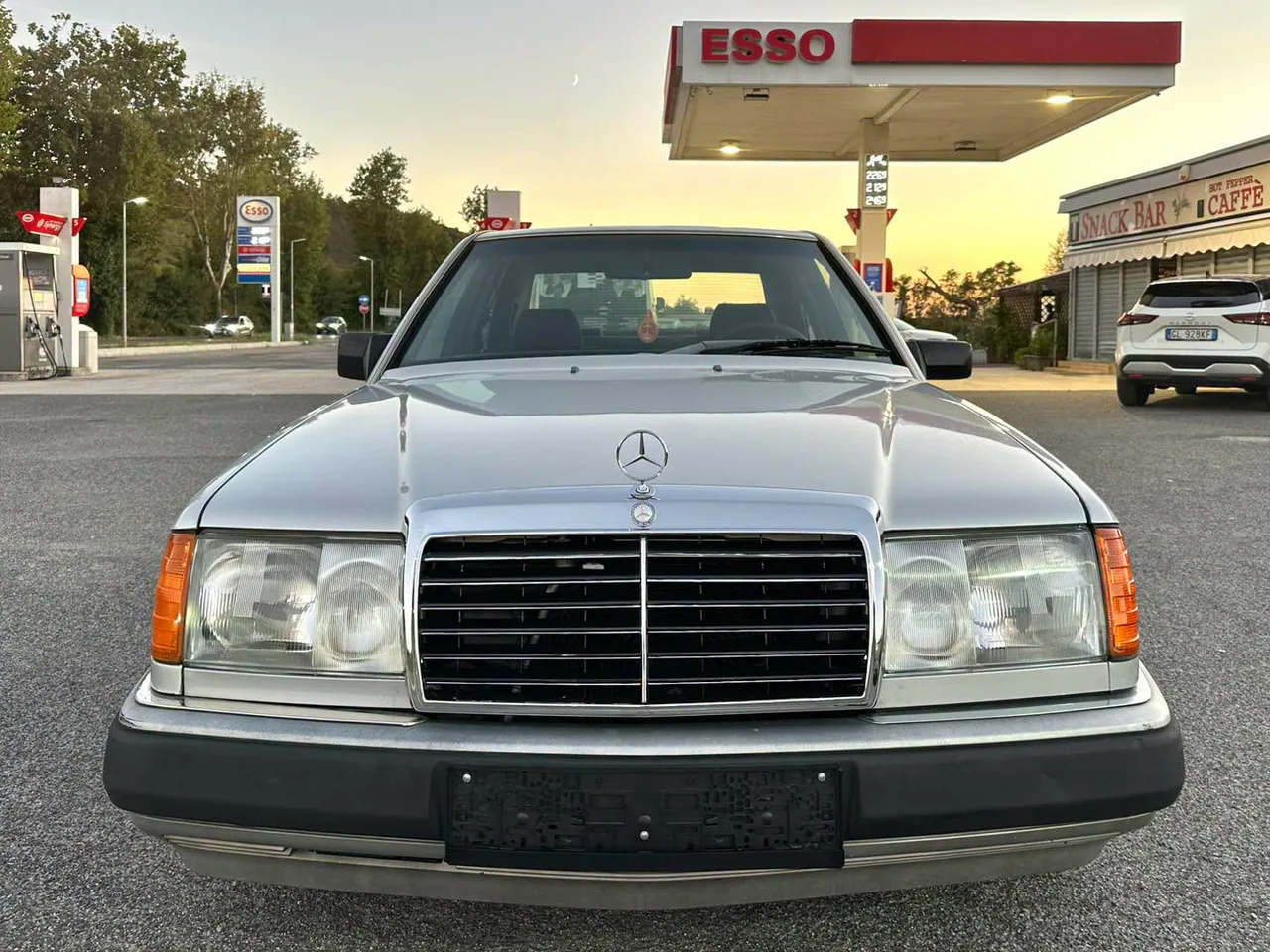 Mercedes-Benz 124 E 200i