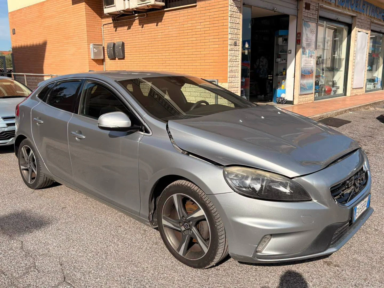 Volvo V40