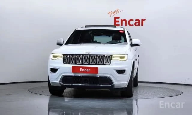 Jeep Grand Cherokee Overland — снимка 2