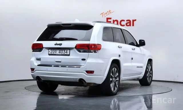Jeep Grand Cherokee Overland — снимка 4